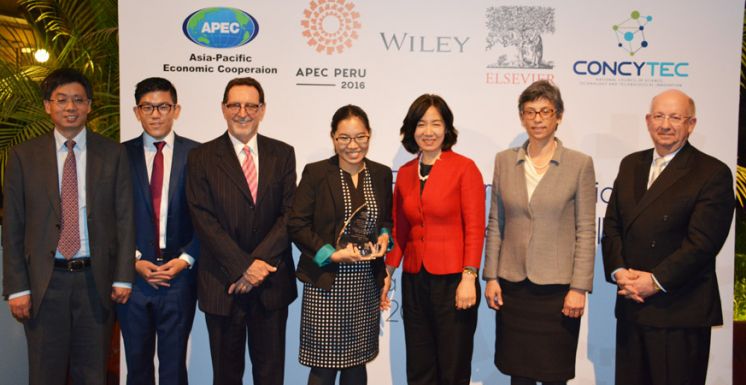 CONCYTEC entregó Premio ASPIRE a investigadora China en el marco del APEC
